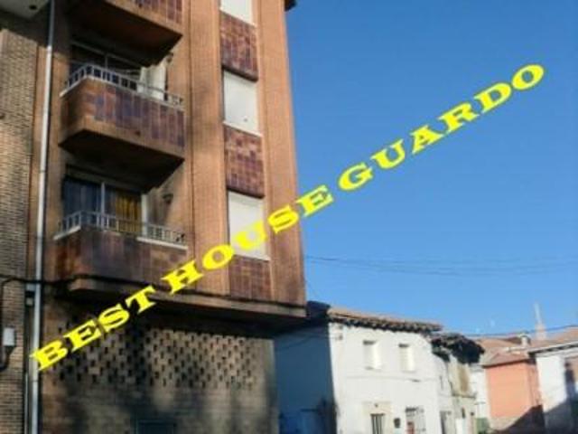 Piso en venta en Guardo, Casco Urbano photo 0