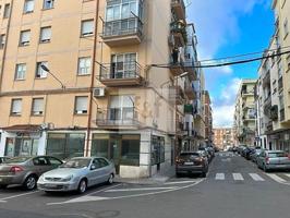 Local comercial en venta en Plasencia, Calle Doña María la Brava, 10600 photo 0