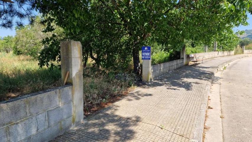 Terreno en venta en Cubillos del Sil, Finolledo photo 0