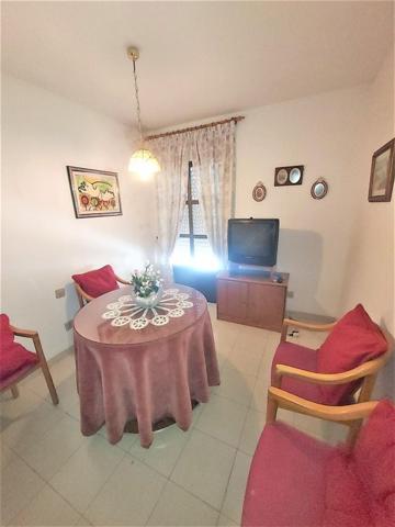 Piso en venta en Medina de las Torres, Medina de las Torres photo 0