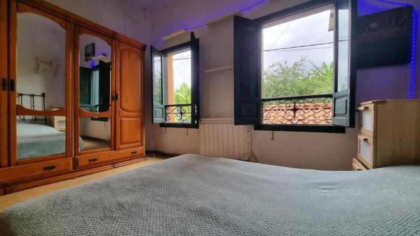 Adosada en venta en Oviedo photo 0