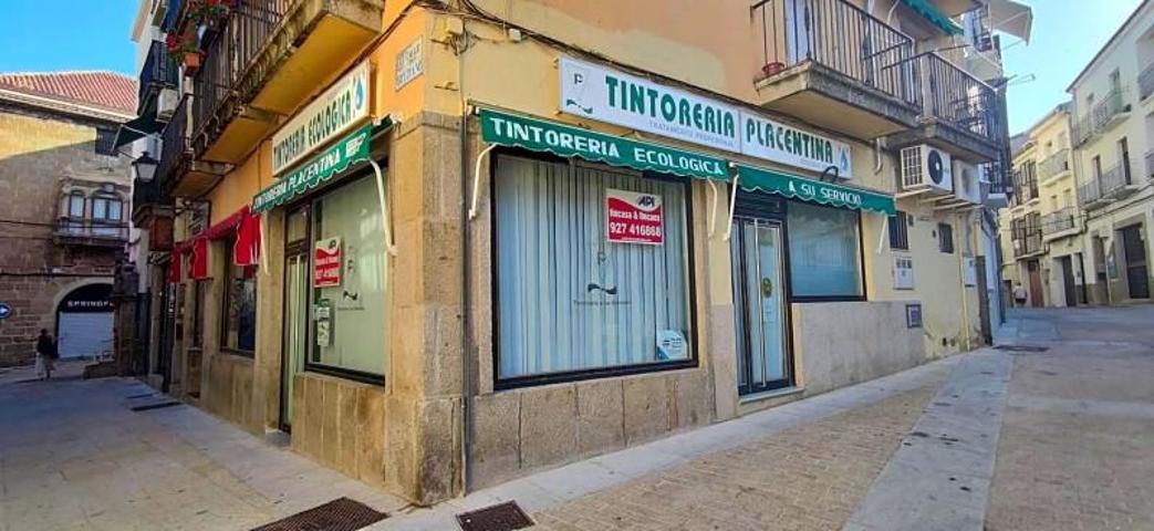 Local comercial en venta en Plasencia, Calle Arcediano, 10600 photo 0