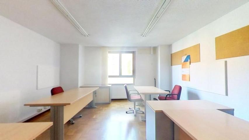 Oficina en venta en Pamplona, Iturrama photo 0