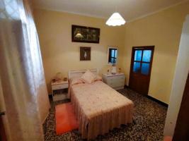 Casas de pueblo en venta en Valdepeñas, Seis de Junio photo 0