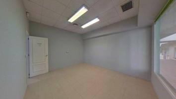 Local comercial en venta en Mairena del Aljarafe, CALLE NUEVA photo 0