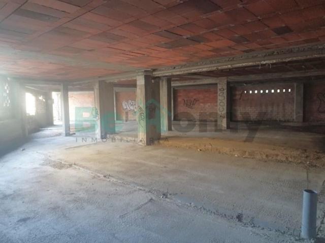 Local comercial en venta en Betanzos photo 0