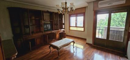 Piso en venta en Sahagún, Sahagun photo 0