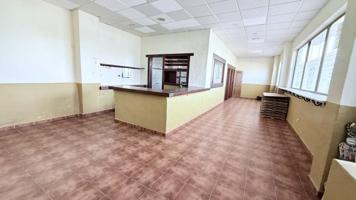 Local comercial en venta en Ituero y Lama photo 0