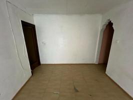 Piso en venta en Terrassa, La Maurina photo 0