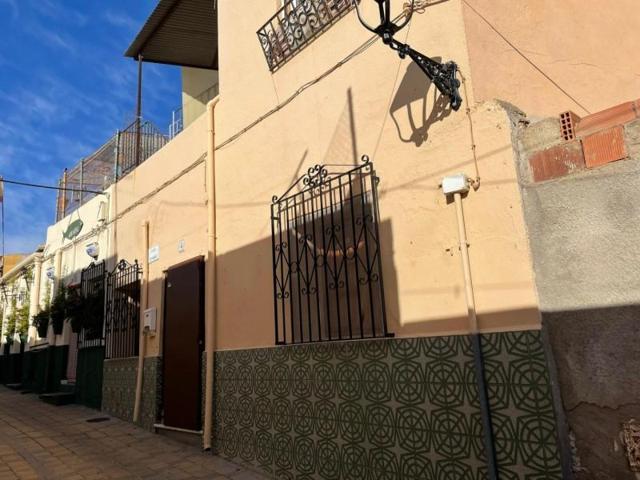 Adosada en venta en Turre photo 0