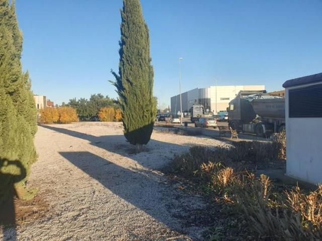 Terreno en venta en Salteras, EVILLA EXTREMADURA POLIGONO LOS LLANOS photo 0