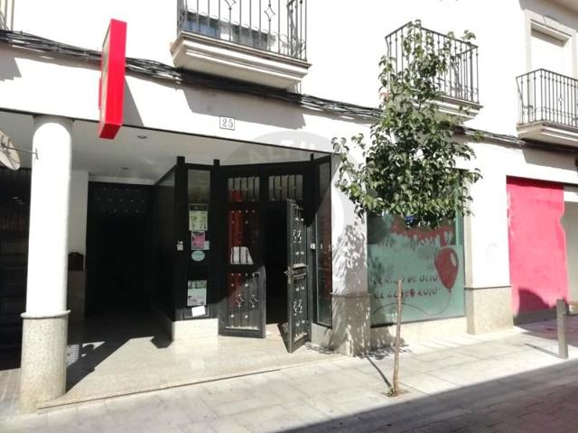 Local comercial en venta en Villanueva de la Serena photo 0