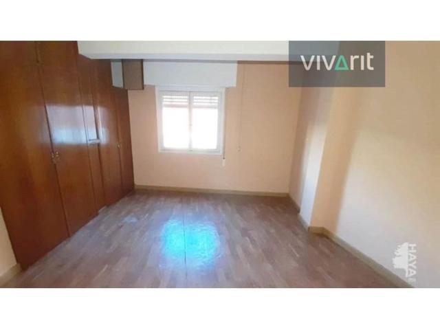 Piso en venta en Ribeira photo 0