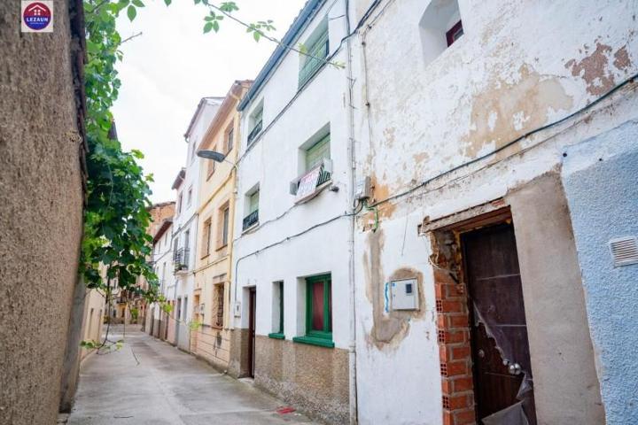 Casa en venta en Falces, Falces photo 0