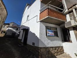 Adosada en venta en Oliva de Plasencia photo 0