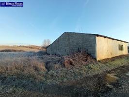 Terreno en venta en Ponferrada, Cuatrovientos photo 0