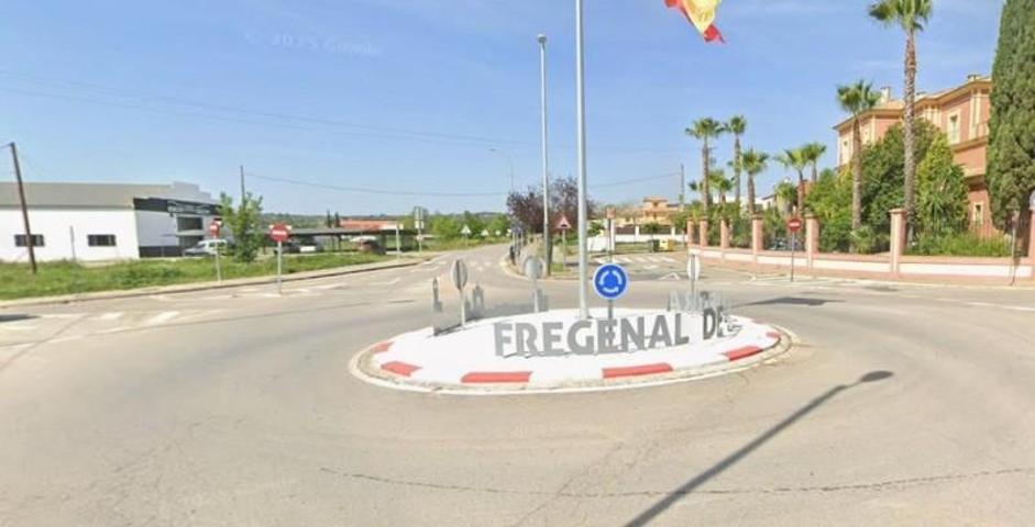 Chalet en venta en Fregenal de la Sierra, Extremadura photo 0