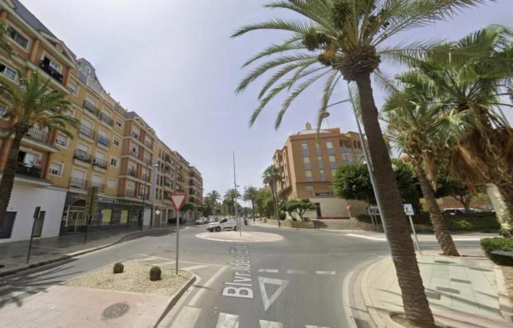 Piso en venta en El Ejido, Ejido sur photo 0