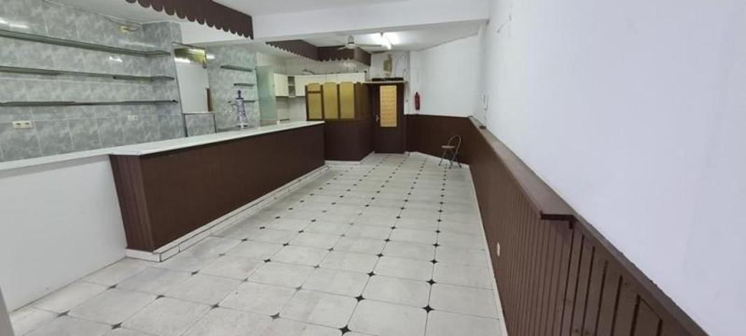 Local comercial en venta en A Coruña, Los Castros - Castrillón photo 0