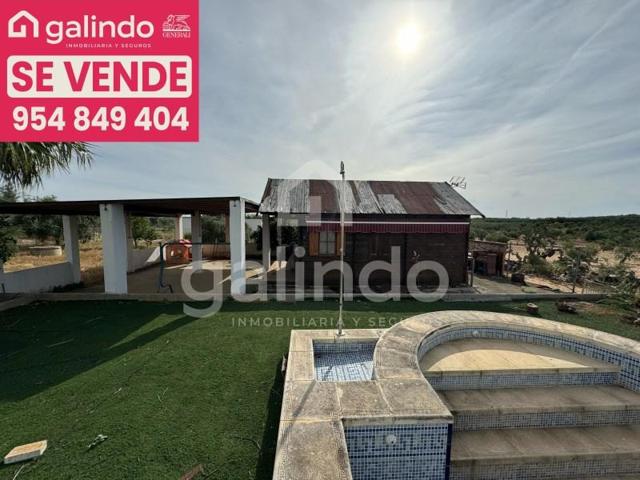 Casa con terreno en venta en Arahal photo 0