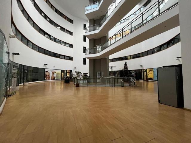 Oficina en venta en Los Barrios, Edificio azabache pol. palmones photo 0