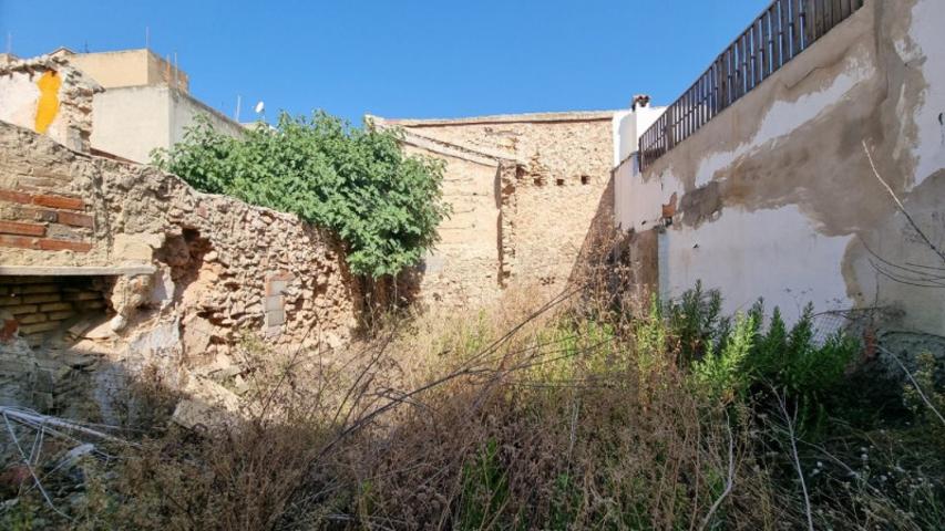 Terreno en venta en La Pobla de Vallbona, Casco urbano photo 0