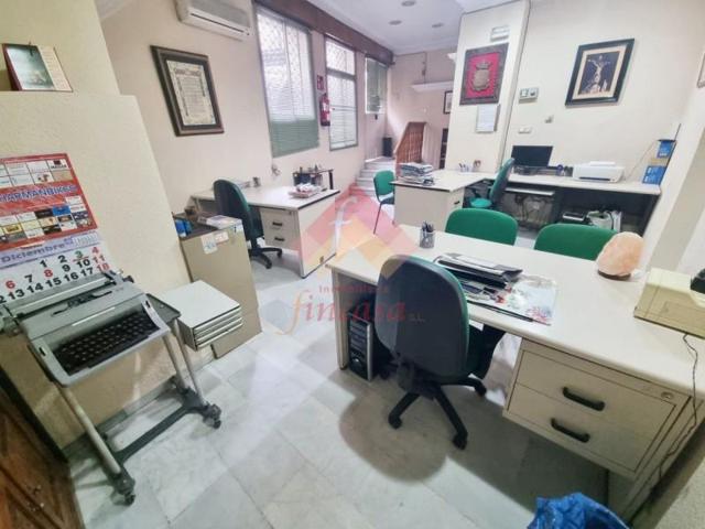 Local comercial en venta en Ronda, Centro photo 0