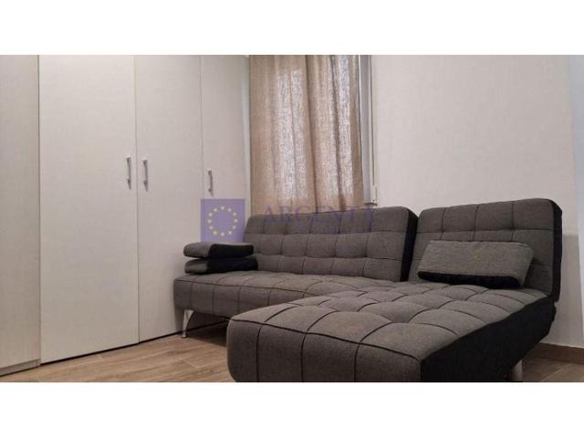 Casa en venta en Arroyo de la Luz photo 0