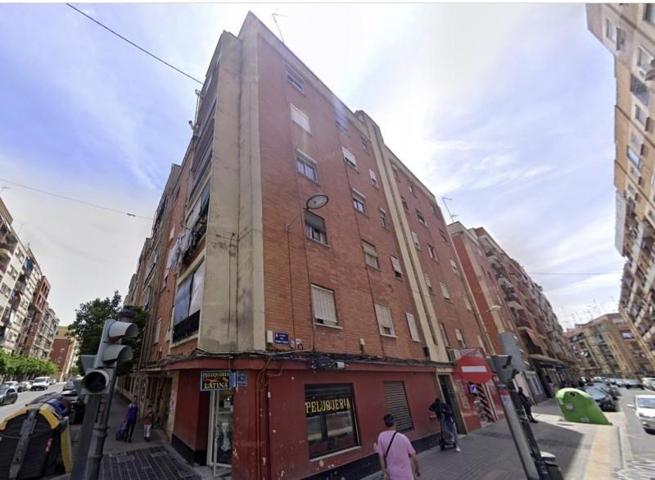 Piso en venta en Valencia, Sant Llorenç photo 0