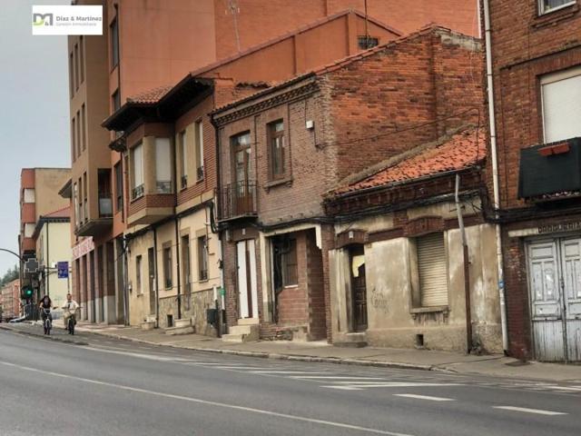 Casa en venta en León, Centro photo 0