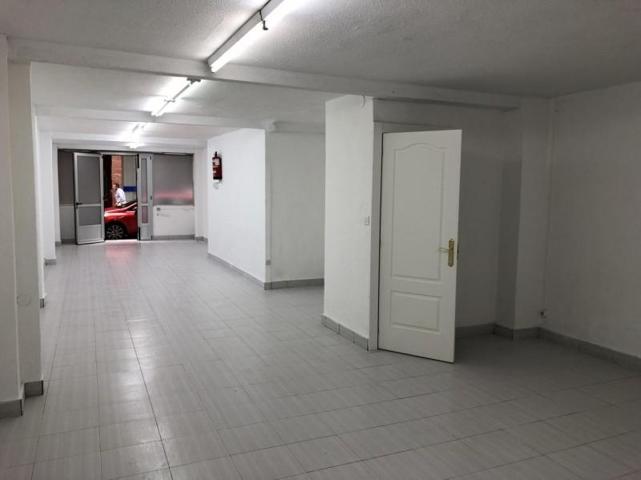 Local comercial en venta en Santander, Castilla - Hermida photo 0