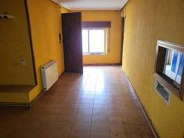 Piso en venta en Toro, Calle Macarro, 49800 photo 0