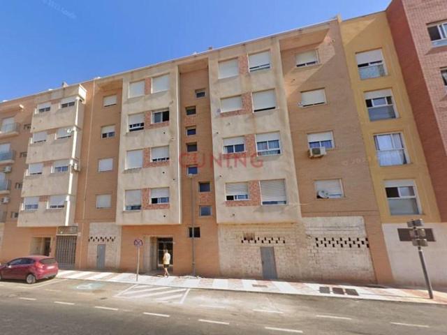 Piso en venta en Roquetas de Mar photo 0