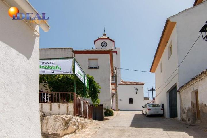 Casa en venta en Piñar, PIÑAR Granada photo 0