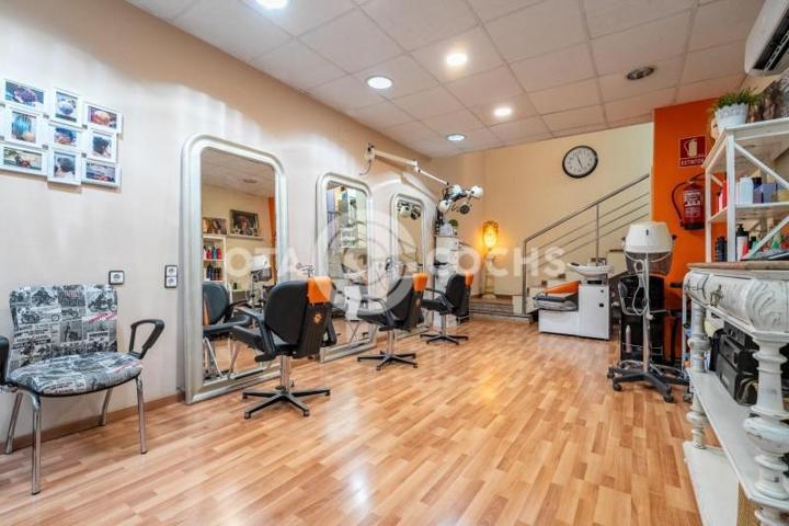 Local comercial en venta en Reus, Centre photo 0