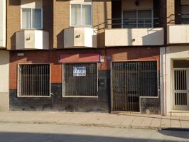 Local comercial en venta en Quintanar de la Orden photo 0