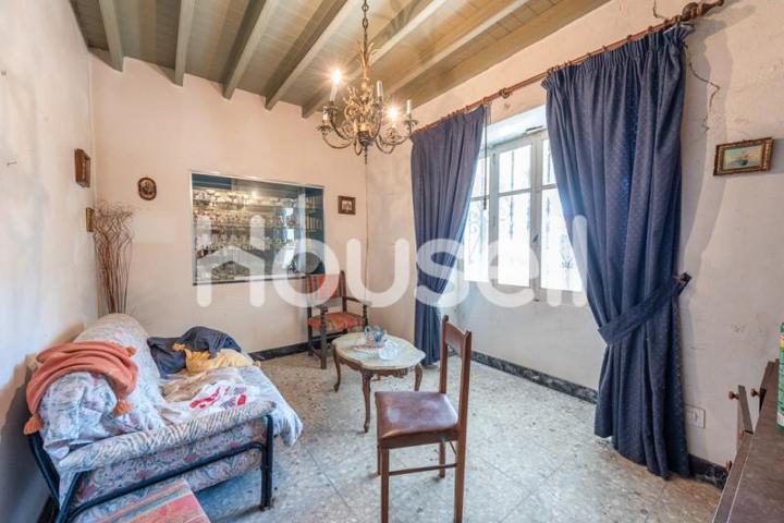 Casa en venta en Outes photo 0