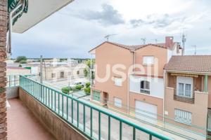 Piso en venta en Lillo photo 0