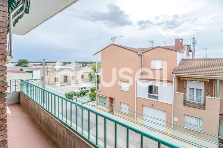 Piso en venta en Lillo photo 0