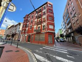 Local comercial en venta en Barakaldo, San Vicente photo 0