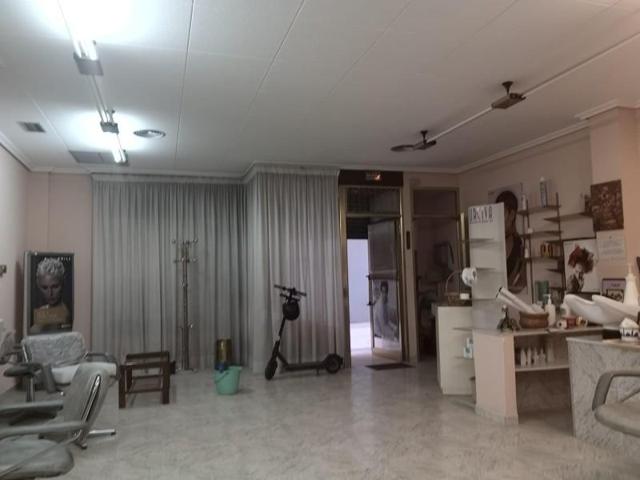 Local comercial en venta en Córdoba, Levante photo 0