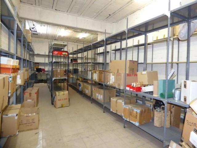 Local comercial en venta en Vilanova del Camí, Estacio photo 0