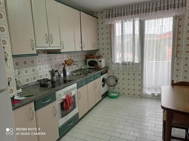 Piso en venta en Medina de Pomar photo 0