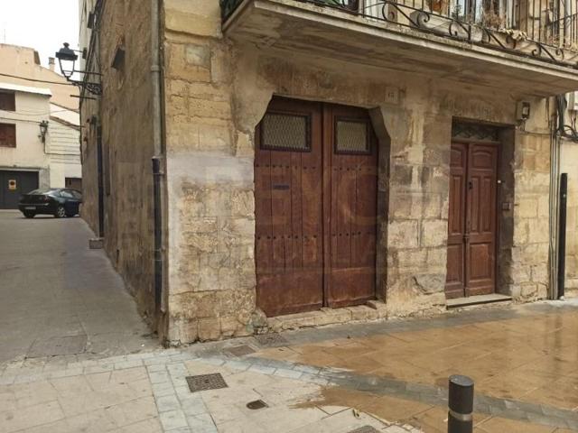 Local comercial en venta en Cenicero photo 0