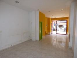 Local comercial en venta en Malgrat de Mar, Platja centre photo 0