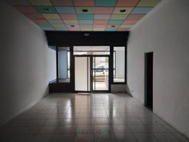 Local comercial en venta en Lugo photo 0
