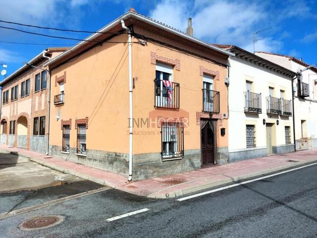 Casa en venta en Pajares de Adaja, Castilla y leon photo 0