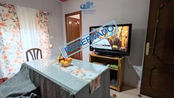 Apartamento en venta en Jaén, La Glorieta photo 0