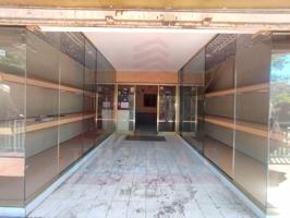 Local comercial en venta en Barcelona photo 0
