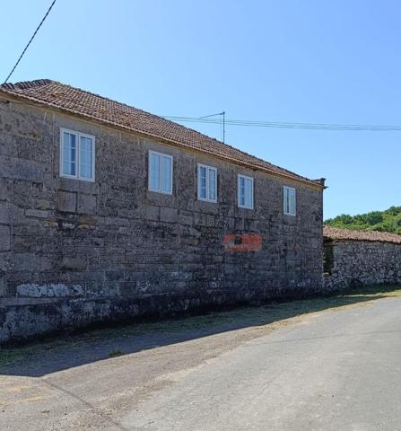Casa con terreno en venta en Monterroso, A ulloa photo 0